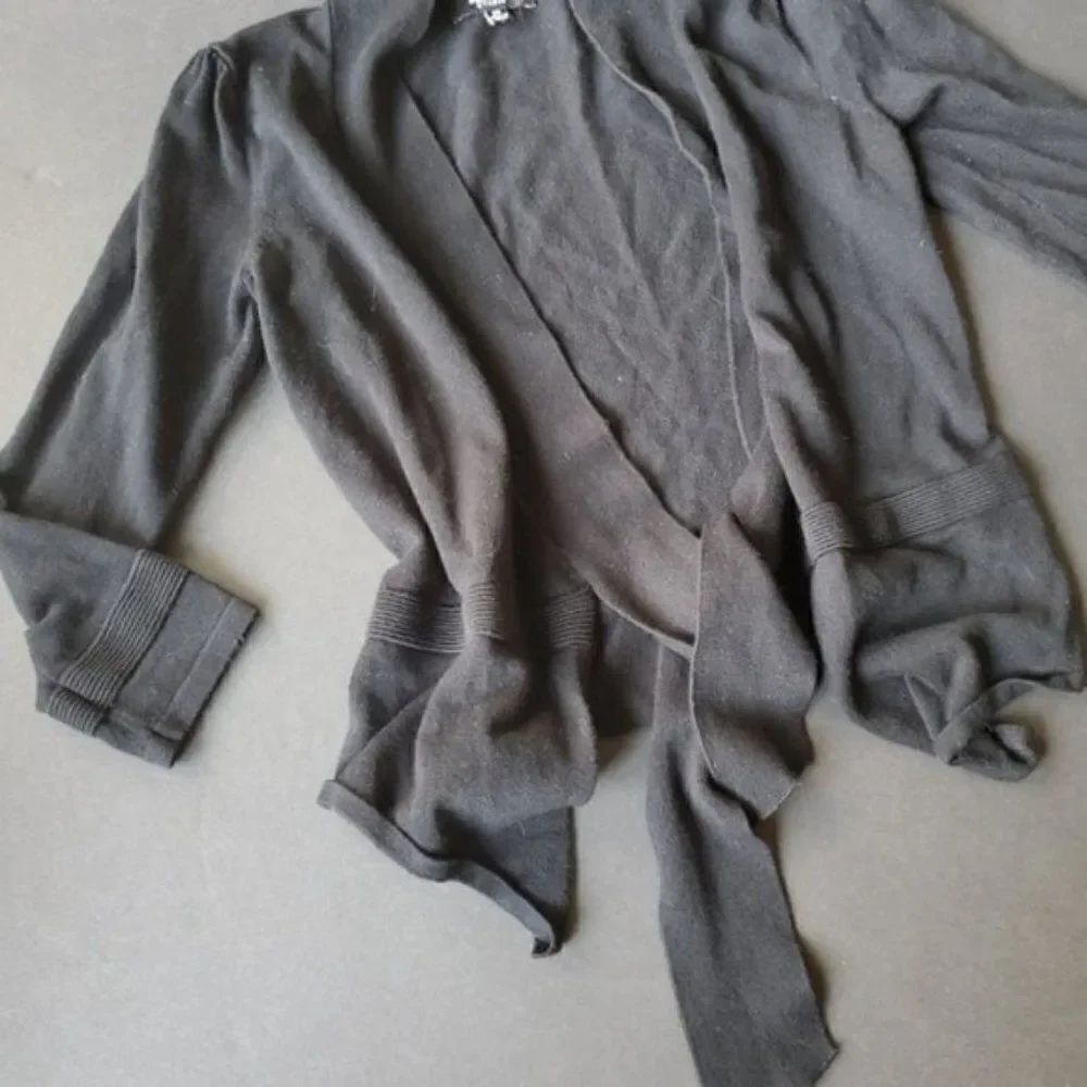 ⚘Premise Studio Black Flyaway Cardigan - Picture 4 of 7